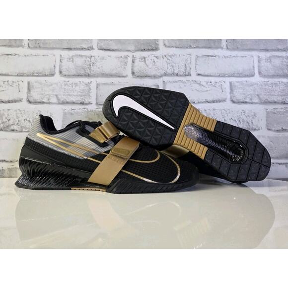 Size 13 New Nike Romaleos 4 Weightlifting Squat Shoes Black Gold CD3463-001 - Picture 1 of 6